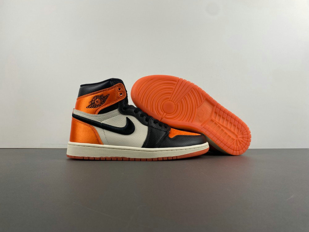 Jordan 1 Retro High OG Satin Shattered Backboard Sneaker AV3725-010