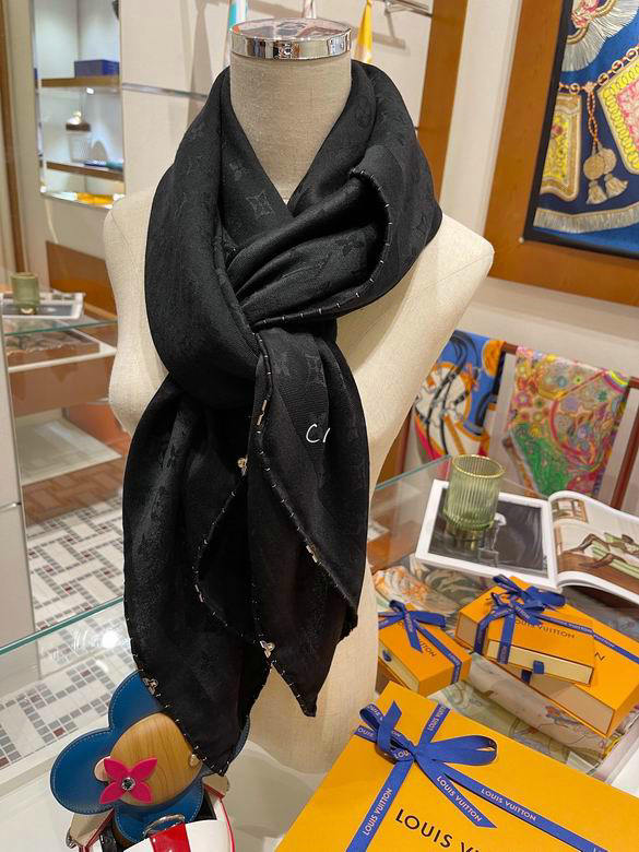 Wholesale Cheap LV Designer Scarves for Sale