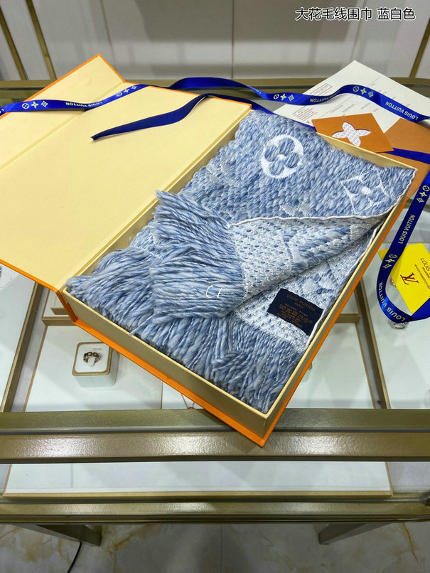 Wholesale Cheap LV Designer Scarves for Sale