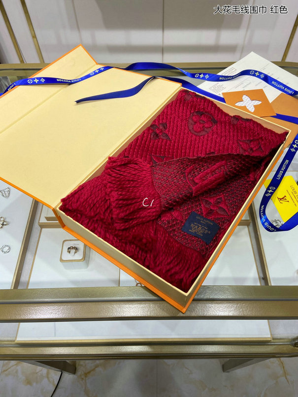 Wholesale Cheap LV Designer Scarves for Sale