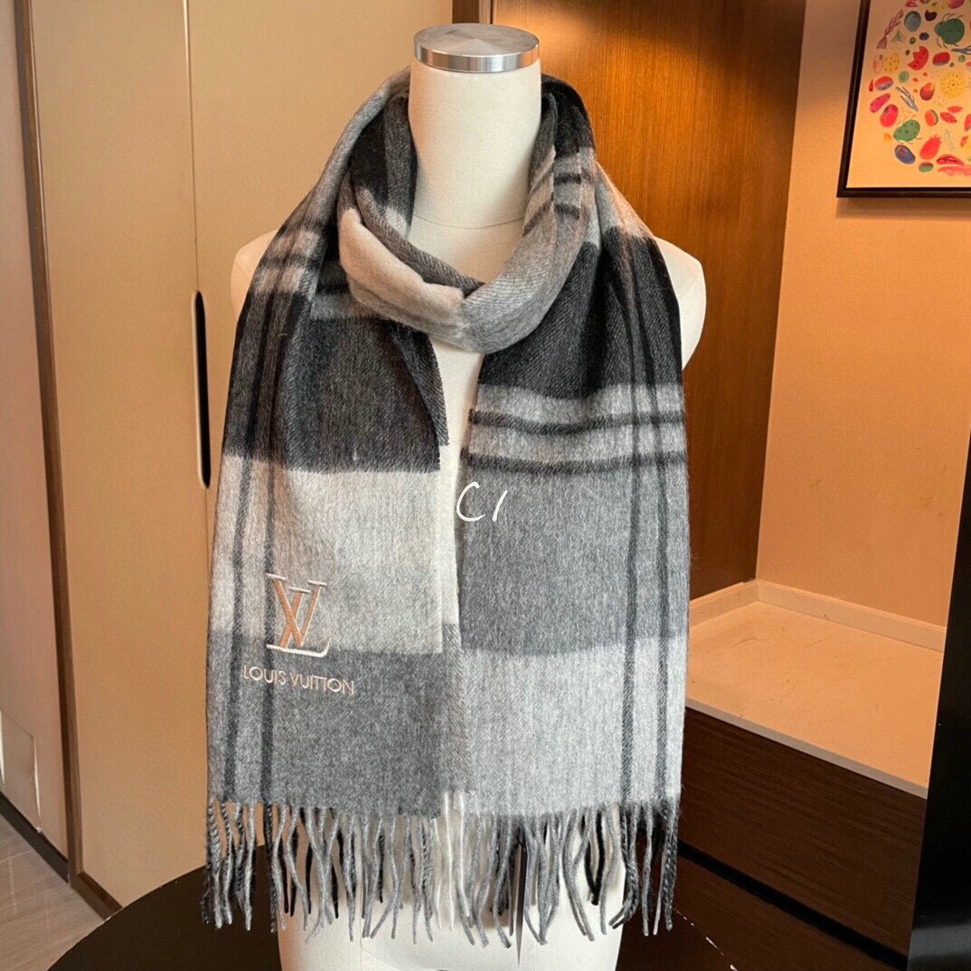 Wholesale Cheap LV Designer Scarves for Sale