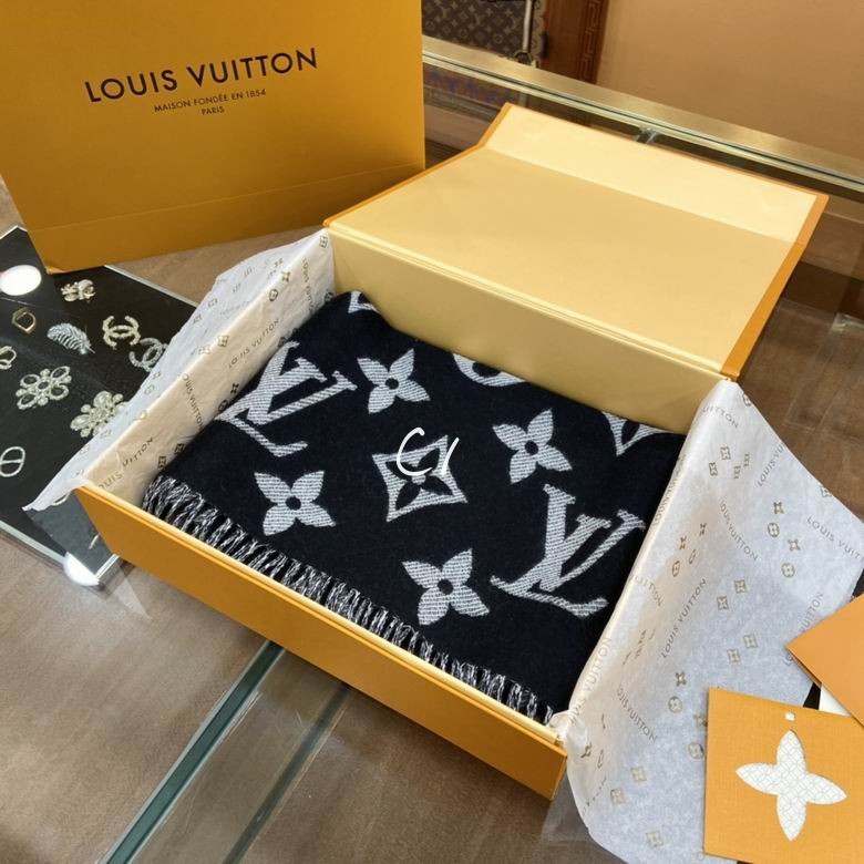 Wholesale Cheap LV Designer Scarves for Sale