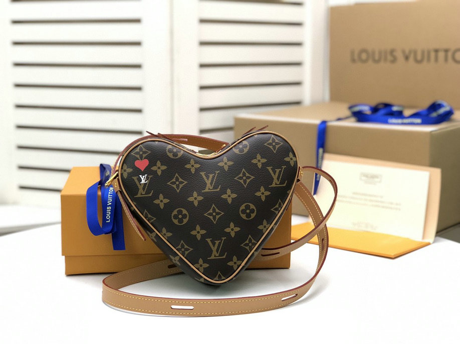Wholesale Cheap LV 2020 New Love Bags for sale