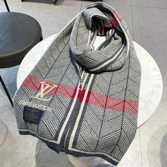 Wholesale Cheap LV Designer Scarves for Sale