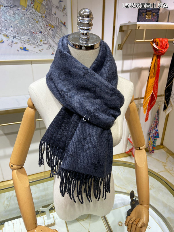 Wholesale Cheap AAA LV Designer Scarves for Sale