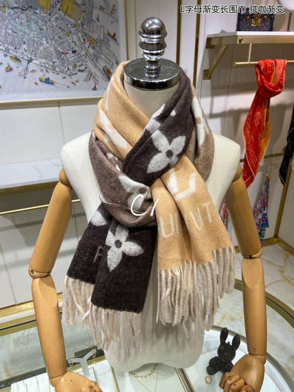 Wholesale Cheap AAA LV Designer Scarves for Sale
