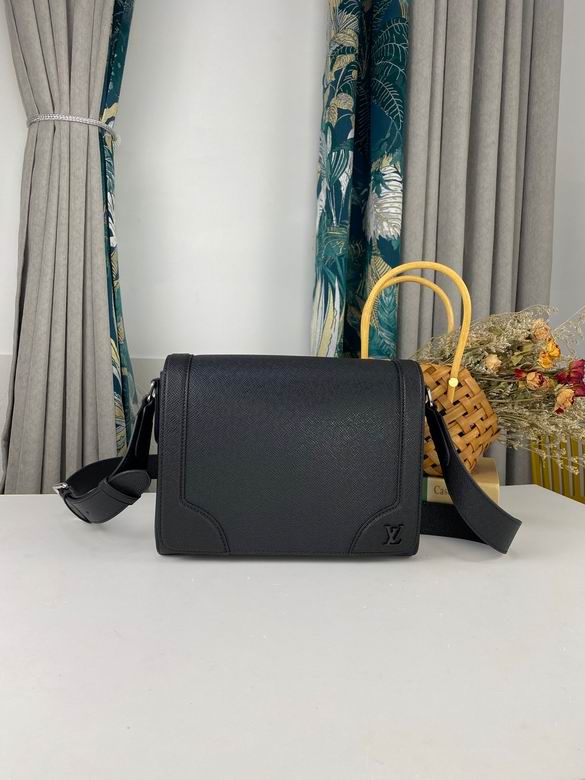 Wholesale Cheap Lv Messenger Bags for Sale