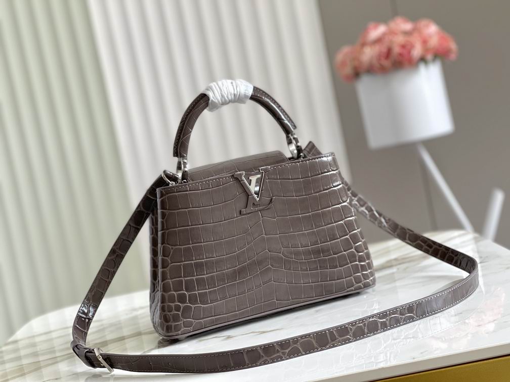 Wholesale Cheap Louis Vuitton Capucines Women Tote Shoulder bags for Sale