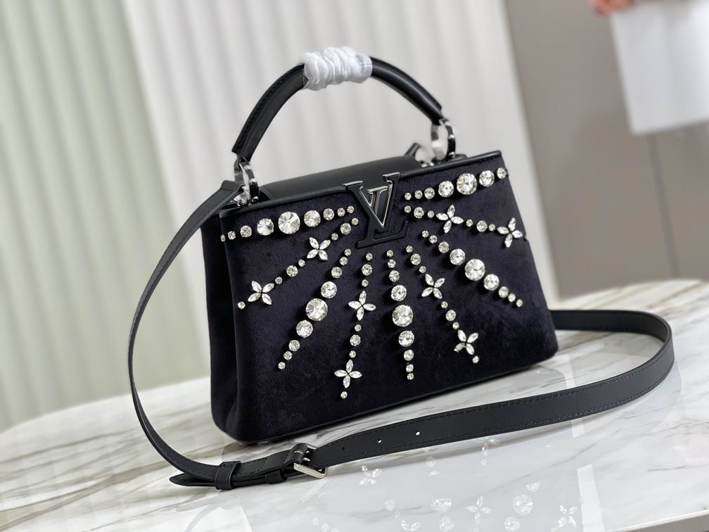 Wholesale Cheap Louis Vuitton Capucines Women Tote Shoulder bags for Sale
