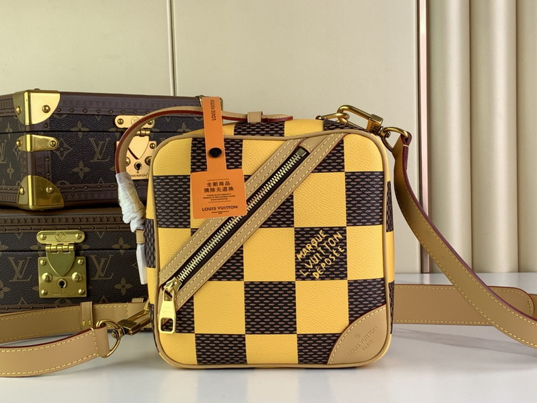 Wholesale High quality AAA Louis Vuitton Chess Messenger Replica Designer Bags for Sale