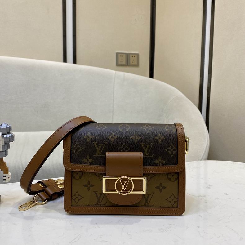 Wholesale Cheap Louis Vuitton Dauphine MM Monogram Canvas bags for Sale