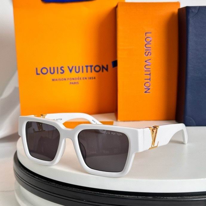 Wholesale Cheap High Quality Louis Vuitton Replica Sunglasses AAA for Sale