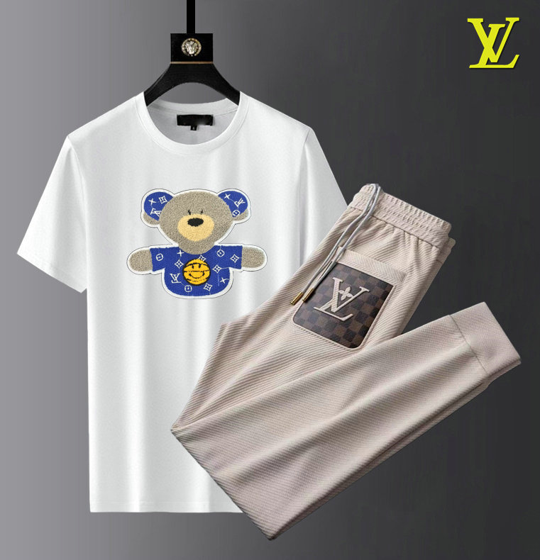 Wholesale Cheap LV Designer Tracksuits for Sale