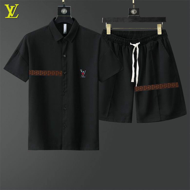 Wholesale Cheap Louis Vuitton Short Sleeve Casual Tracksuit for Sale