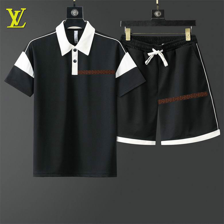 Wholesale Cheap Louis Vuitton Short Sleeve Casual Tracksuit for Sale
