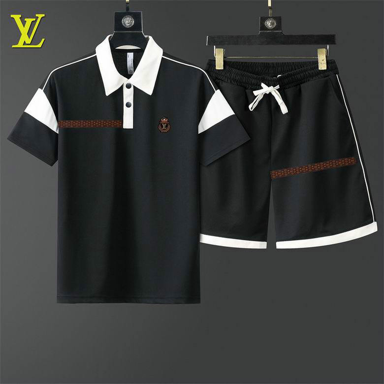 Wholesale Cheap Louis Vuitton Short Sleeve Casual Tracksuit for Sale