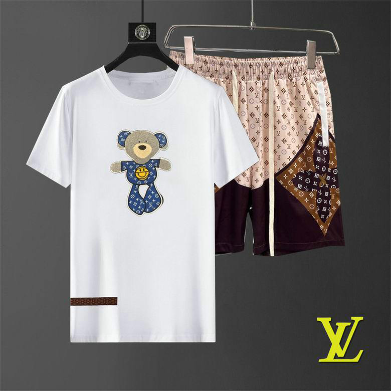 Wholesale Cheap Louis Vuitton Short Sleeve Casual Tracksuit for Sale