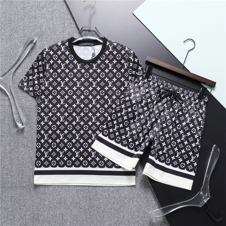 Wholesale Cheap Louis Vuitton Short Sleeve Casual Tracksuit for Sale