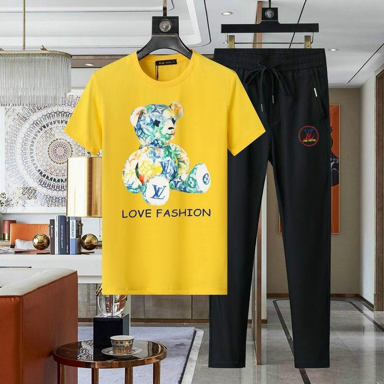 Wholesale Cheap Louis Vuitton Short Sleeve Casual Tracksuits for Sale