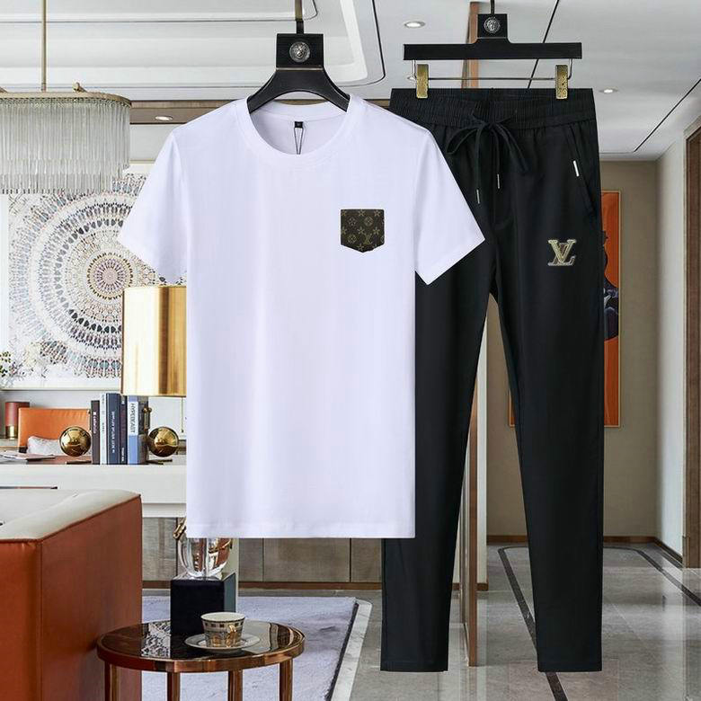 Wholesale Cheap Louis Vuitton Short Sleeve Casual Tracksuits for Sale