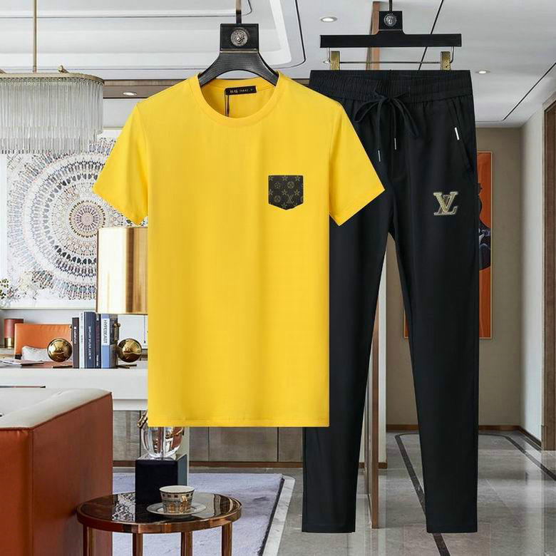 Wholesale Cheap Louis Vuitton Short Sleeve Casual Tracksuits for Sale
