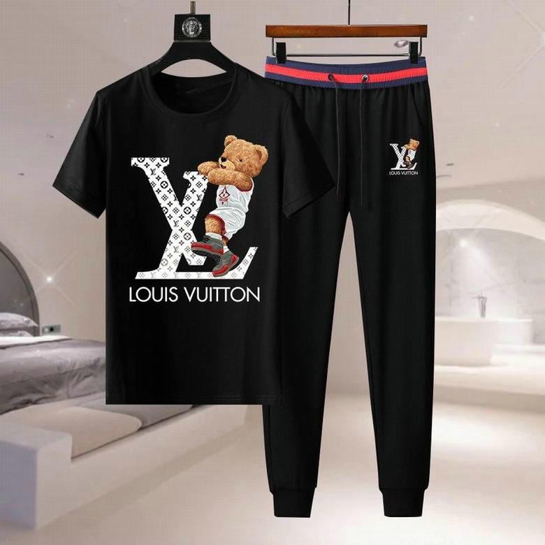 Wholesale Cheap Louis Vuitton Short Sleeve Casual Tracksuits for Sale