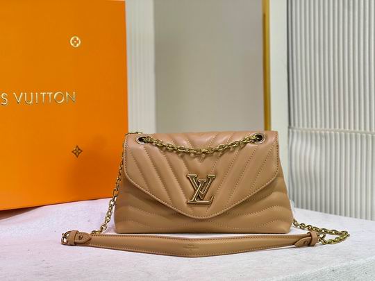 Wholesale Cheap Louis Vuitton LV New Wave Chain Bags for Sale