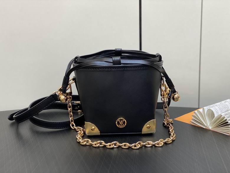 Wholesale High quality AAA Louis Vuitton Noé Purse LV Charms Fashion Leather M82886 bags for Sale