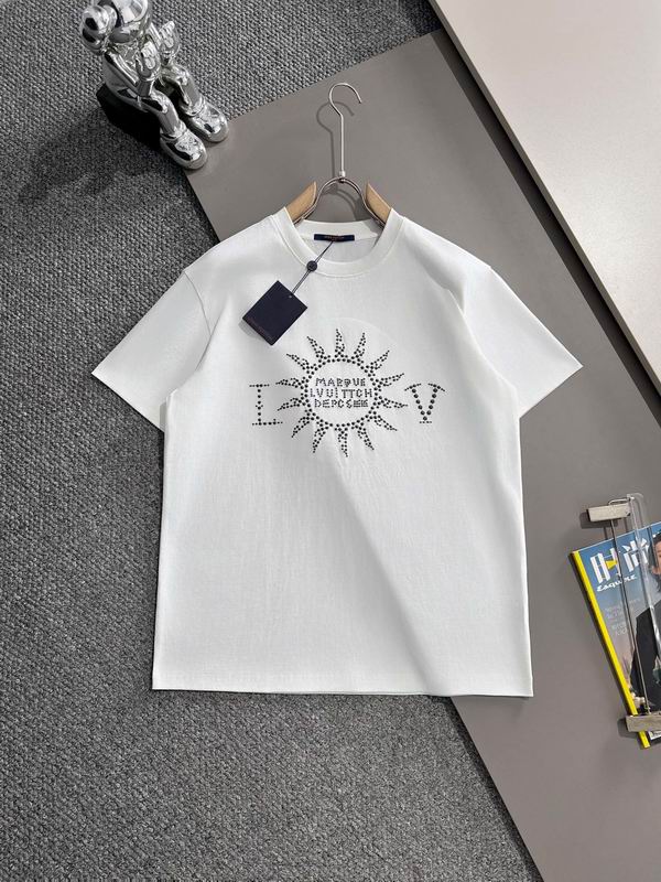 Wholesale High-quality Cheap LV Women's Short Sleeve Crew Neck Replica Designer T Shirts for sale