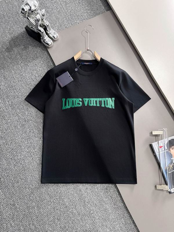 Wholesale High-quality Cheap LV Women's Short Sleeve Crew Neck Replica Designer T Shirts for sale