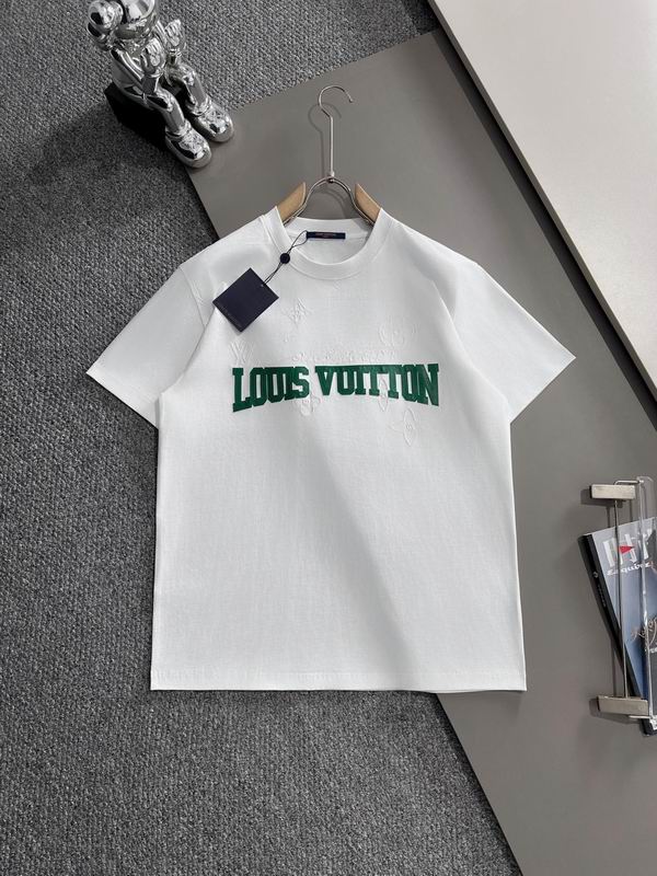 Wholesale High-quality Cheap LV Women's Short Sleeve Crew Neck Replica Designer T Shirts for sale