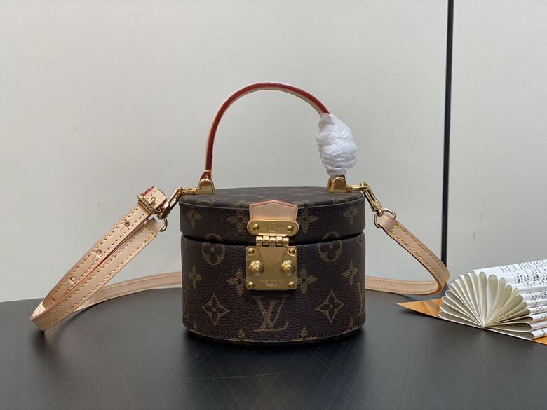 Wholesale High quality AAA Louis Vuitton Scott Monogram Canvas M46933 bags for Sale