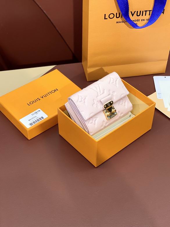 Wholesale Cheap AAA Louis Vuitton Folding M82926 Wallets Card Holder for Sale