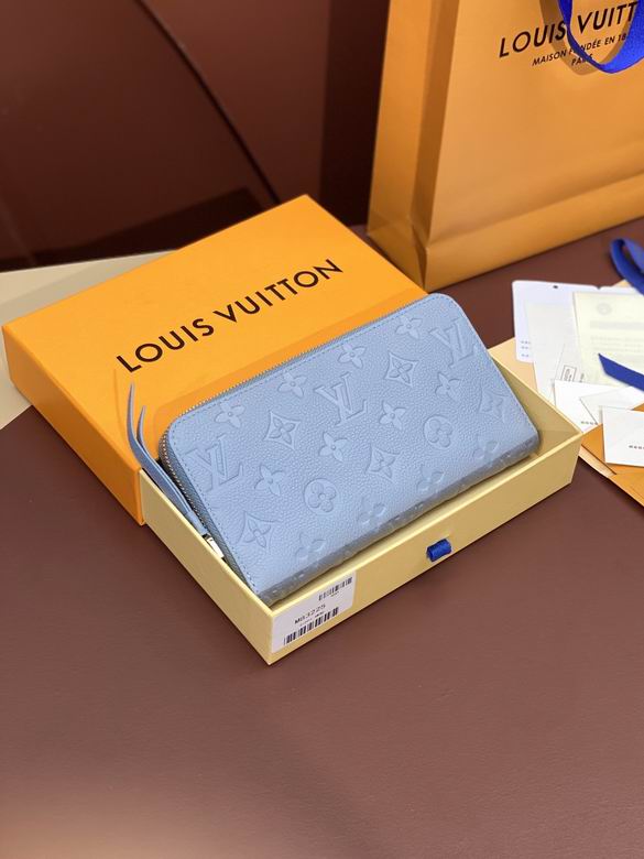 Wholesale Cheap AAA Louis Vuitton Folding M82926 Long zipper Wallets for Sale