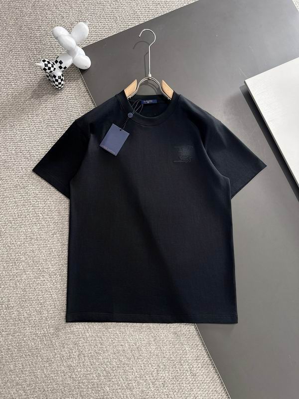 Wholesale High-quality Cheap LV Women's Short Sleeve Crew Neck Replica Designer T Shirts for sale