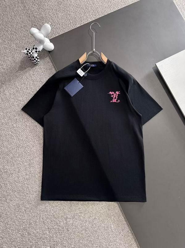 Wholesale High-quality Cheap LV Women's Short Sleeve Crew Neck Replica Designer T Shirts for sale