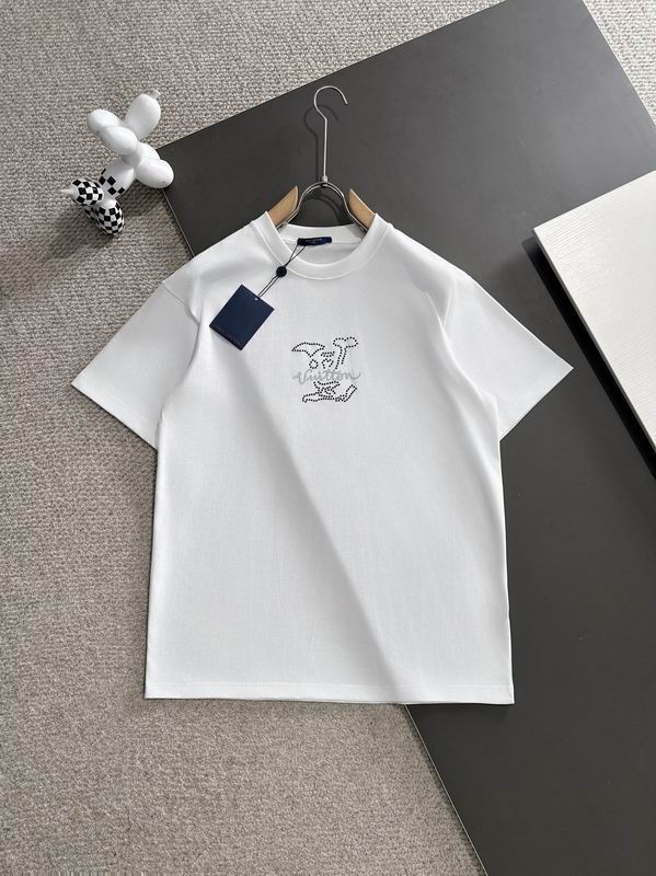 Wholesale High-quality Cheap LV Women's Short Sleeve Crew Neck Replica Designer T Shirts for sale