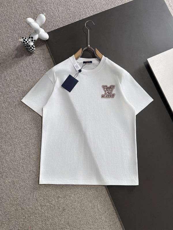 Wholesale High-quality Cheap LV Women's Short Sleeve Crew Neck Replica Designer T Shirts for sale