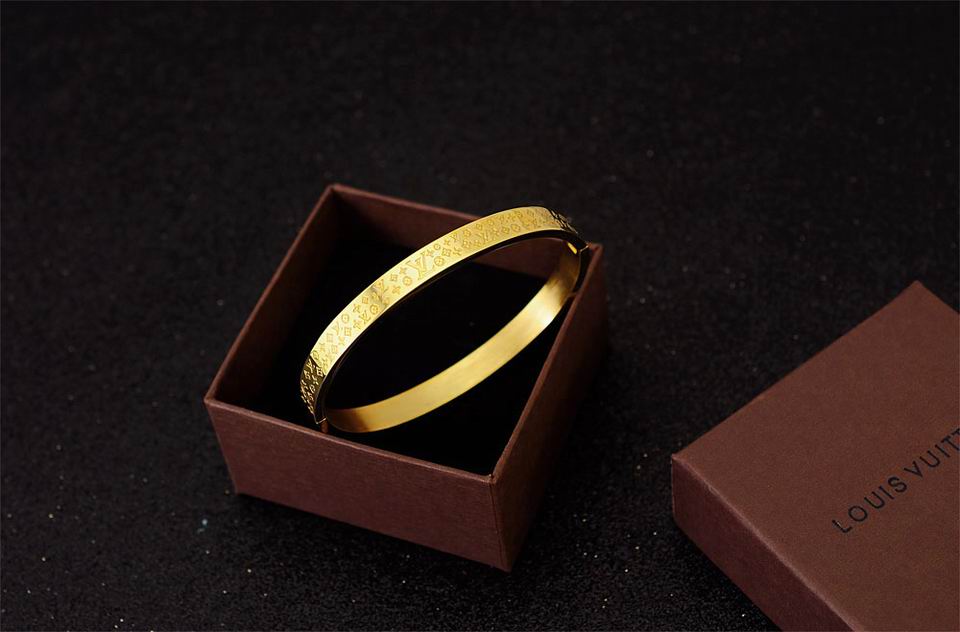 Wholesale Cheap Fashion Louis Vuitton Bracelet for Sale