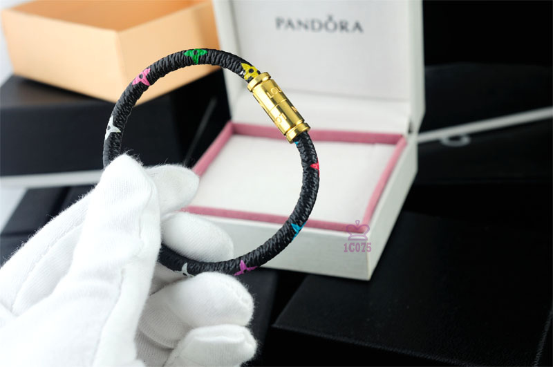 Wholesale Cheap Fashion Louis Vuitton Bracelet for Sale