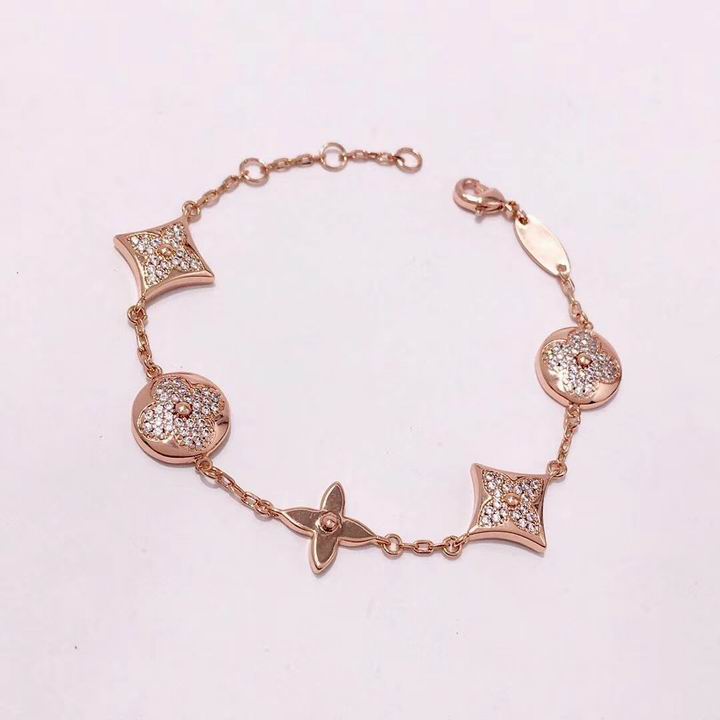 Wholesale Cheap Louis Vuitton Bracelet for Sale