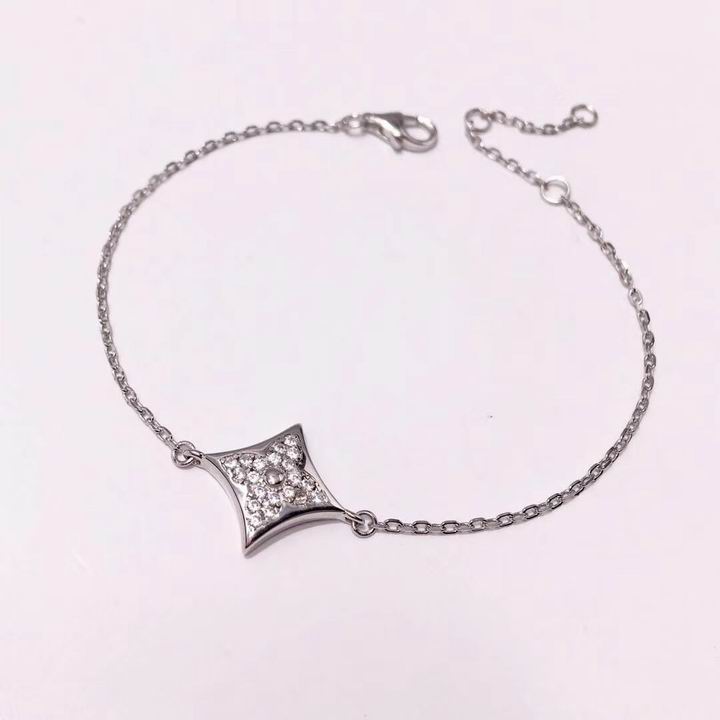 Wholesale Cheap Louis Vuitton Bracelet for Sale