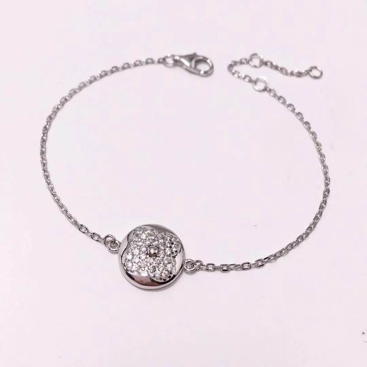 Wholesale Cheap Louis Vuitton Bracelet for Sale