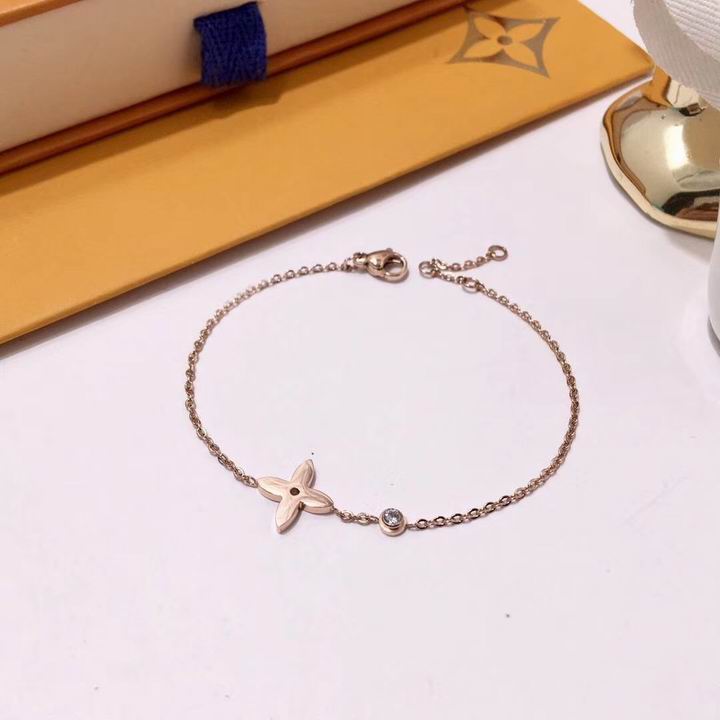 Wholesale Cheap Louis Vuitton Bracelet for Sale