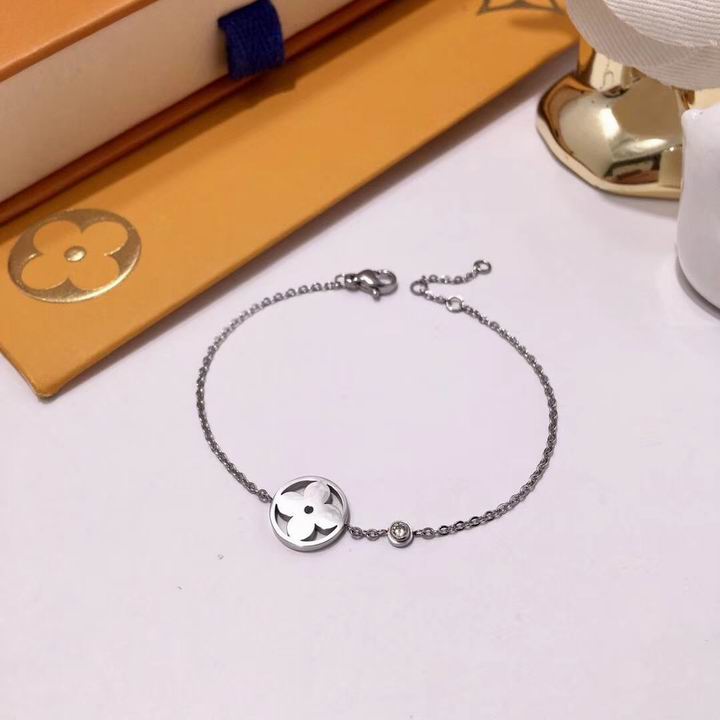 Wholesale Cheap Louis Vuitton Bracelet for Sale