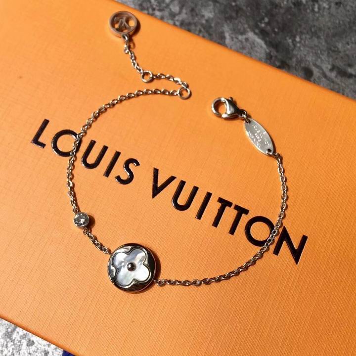 Wholesale Cheap Louis Vuitton Bracelet for Sale