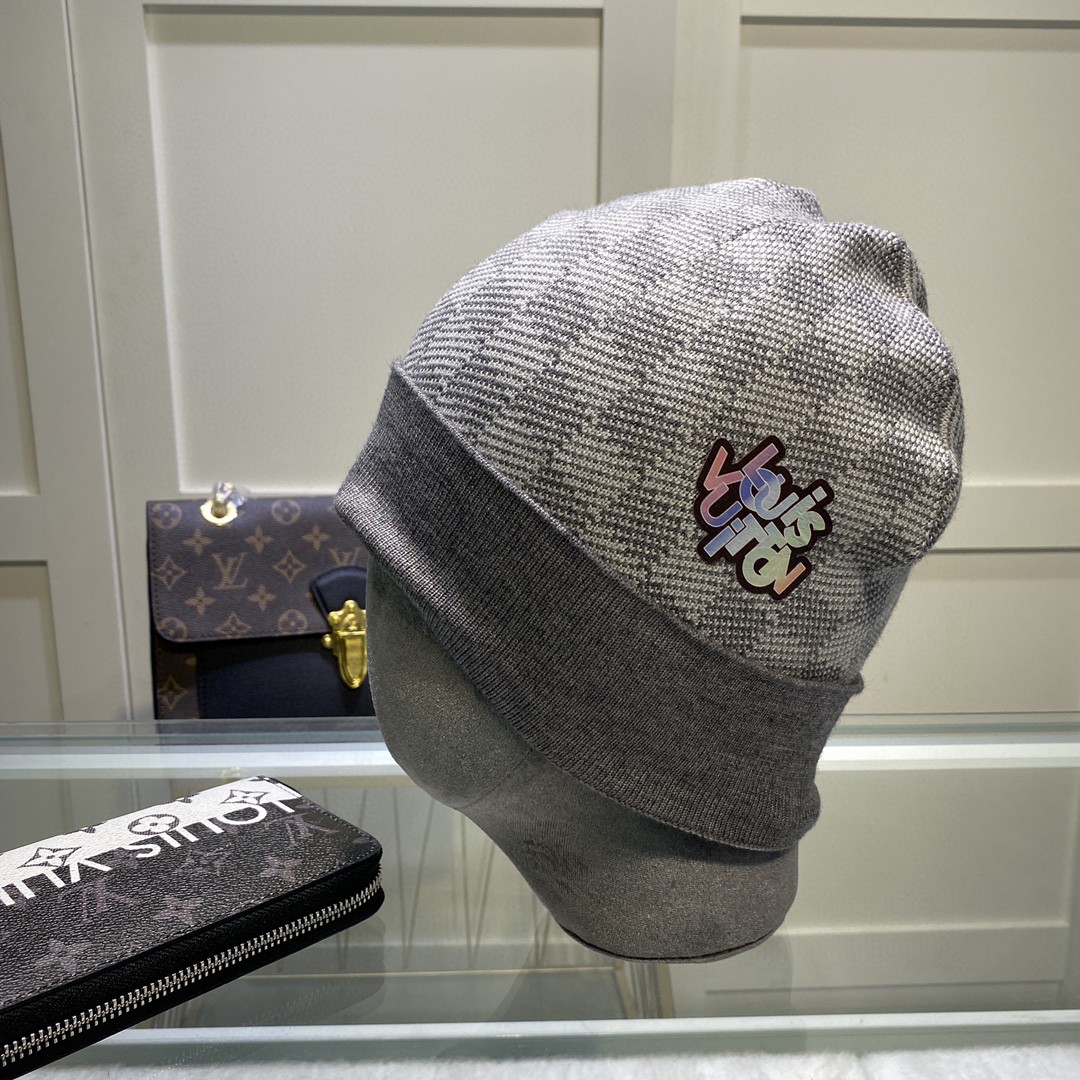 Wholesale Cheap Lv Designer Cashmere Beanies for Sale