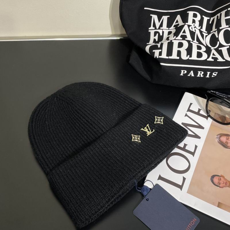 Wholesale Cheap Louis Vuitton Replica Designer Beanies for Sale