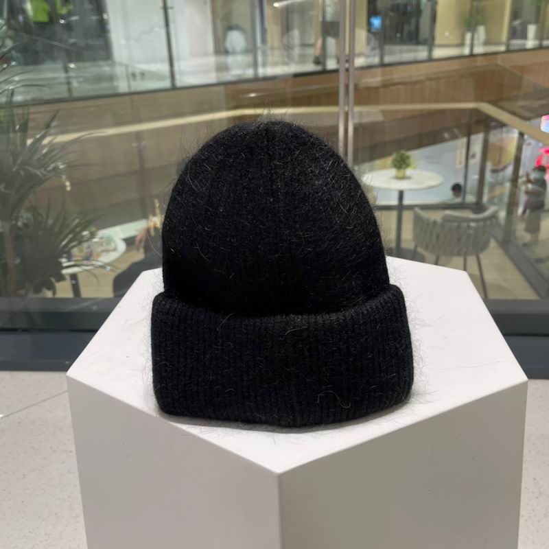 Wholesale Cheap Louis Vuitton Replica Designer Beanies for Sale