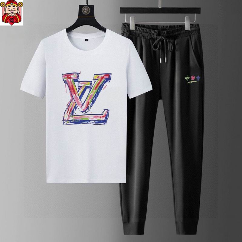 Wholesale High-quality Cheap Louis Vuitton Short Sleeve Replica Designer Tracksuits for sale